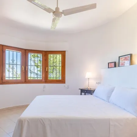 Villamax Villa Pego
